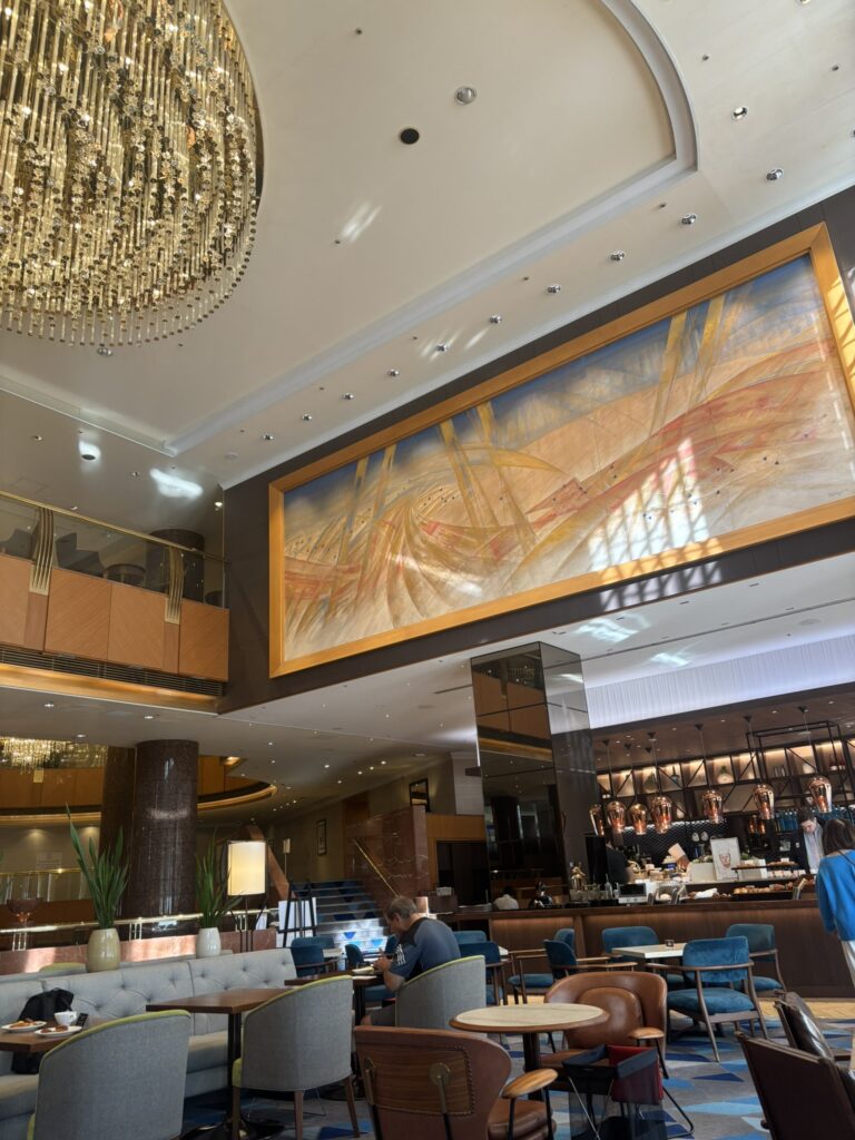 横浜ベイシェラトン ホテル&タワーズ。朝ごはん会場だったシーウインド