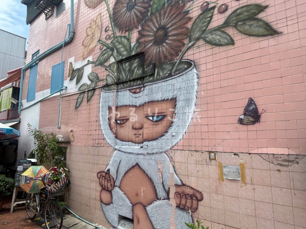 バンコクのリトルインディア周辺で見かけた壁画アート