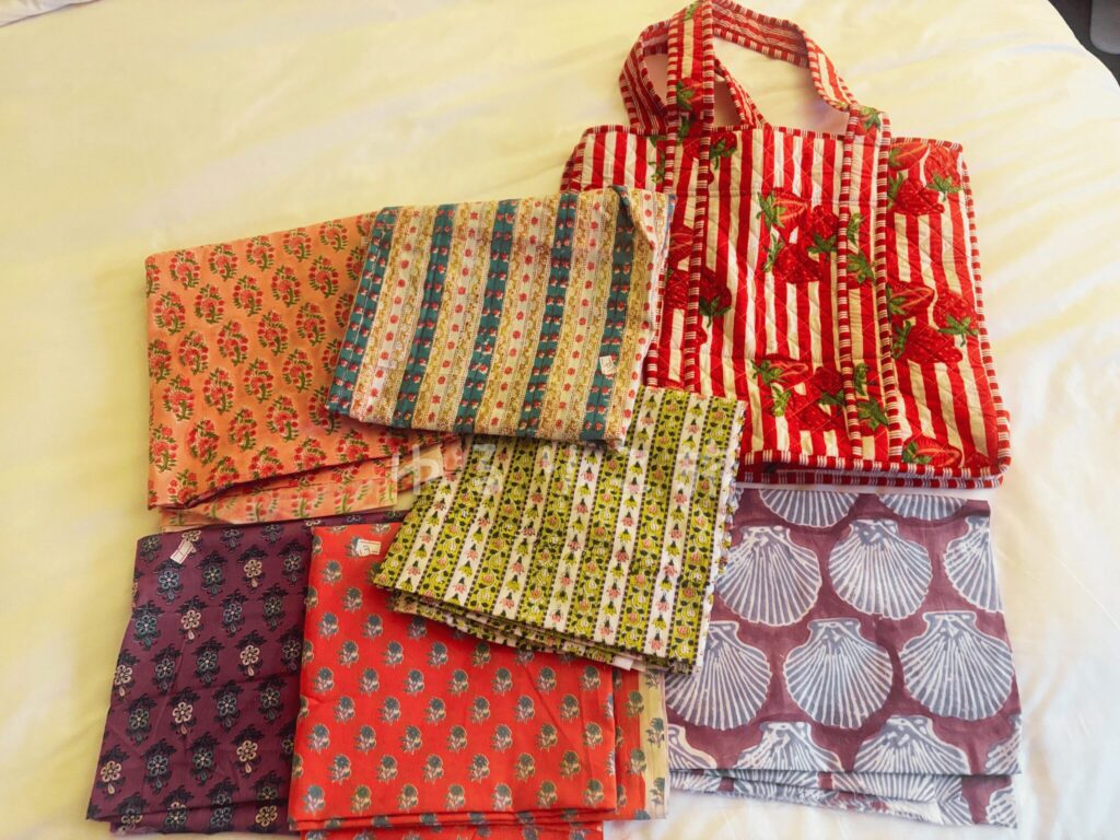 Uma Fabricsで購入したブロックプリント生地とバッグ