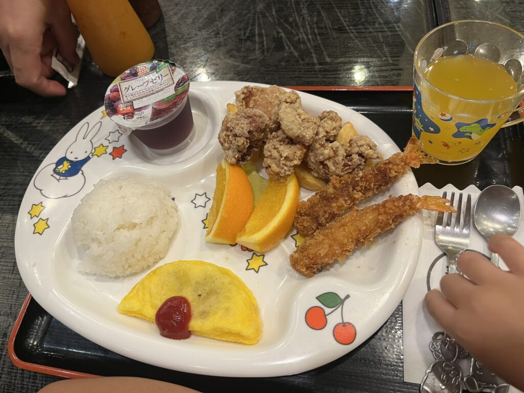 登利平 高崎モントレー店のお子様定食
